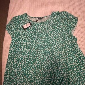 Adrianna Papell Green/White floral top 3X NWT